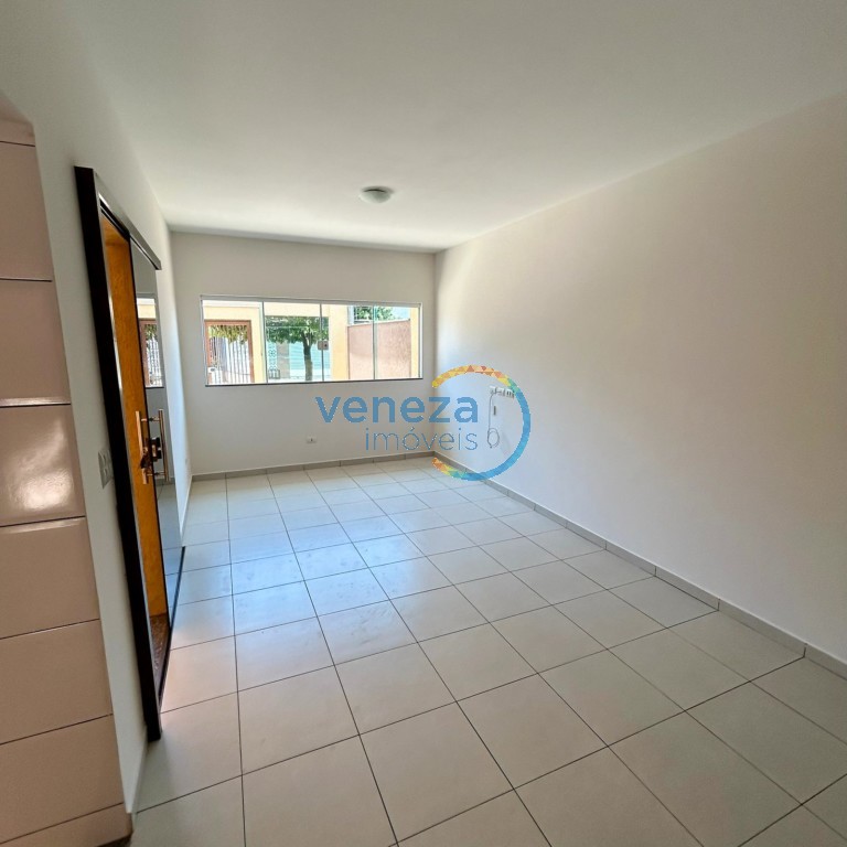 Casa Residencial para venda no Desconhecido em Cambe com 150m² por R$ 380.000,00