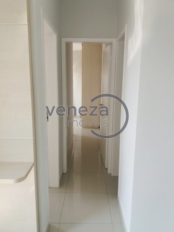 Apartamento à venda no bairro Sao Vicente de Londrina com 55.57m<sup>2</sup> útil, 2 quartos, 1 vaga de garagem