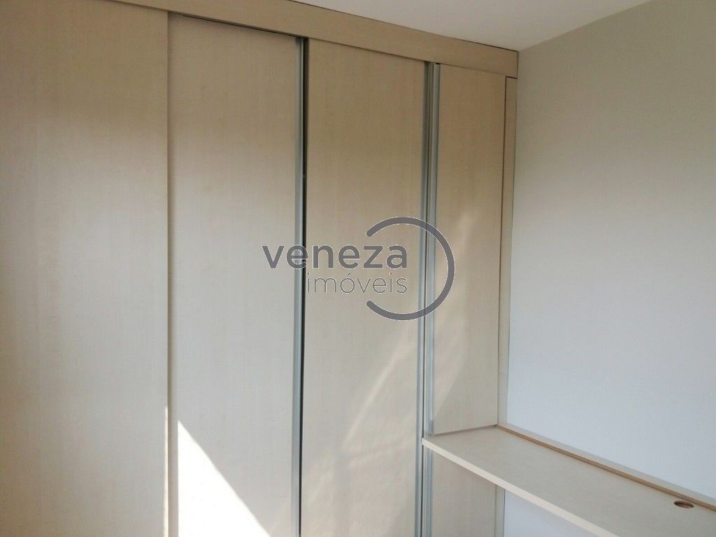 Apartamento à venda no bairro Sao Vicente de Londrina com 55.57m<sup>2</sup> útil, 2 quartos, 1 vaga de garagem