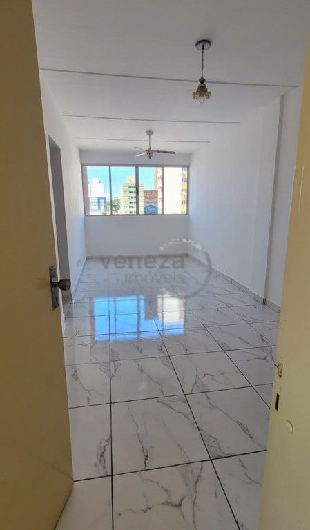 Apartamento para venda no Centro em Londrina com 89,59m² por R$ 249.000,00