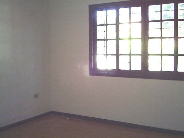 Casa Residencial para venda no Coliseu em Londrina com 118m² por R$ 450.000,00