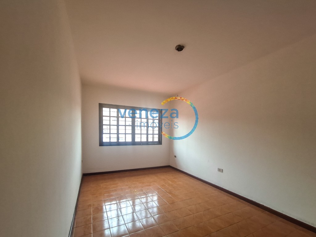 Casa Residencial para venda no Coliseu em Londrina com 118m² por R$ 450.000,00