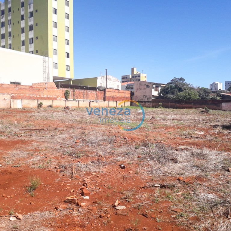 Terreno para venda no Vitoria em Londrina com 2.400m² por R$ 2.400.000,00