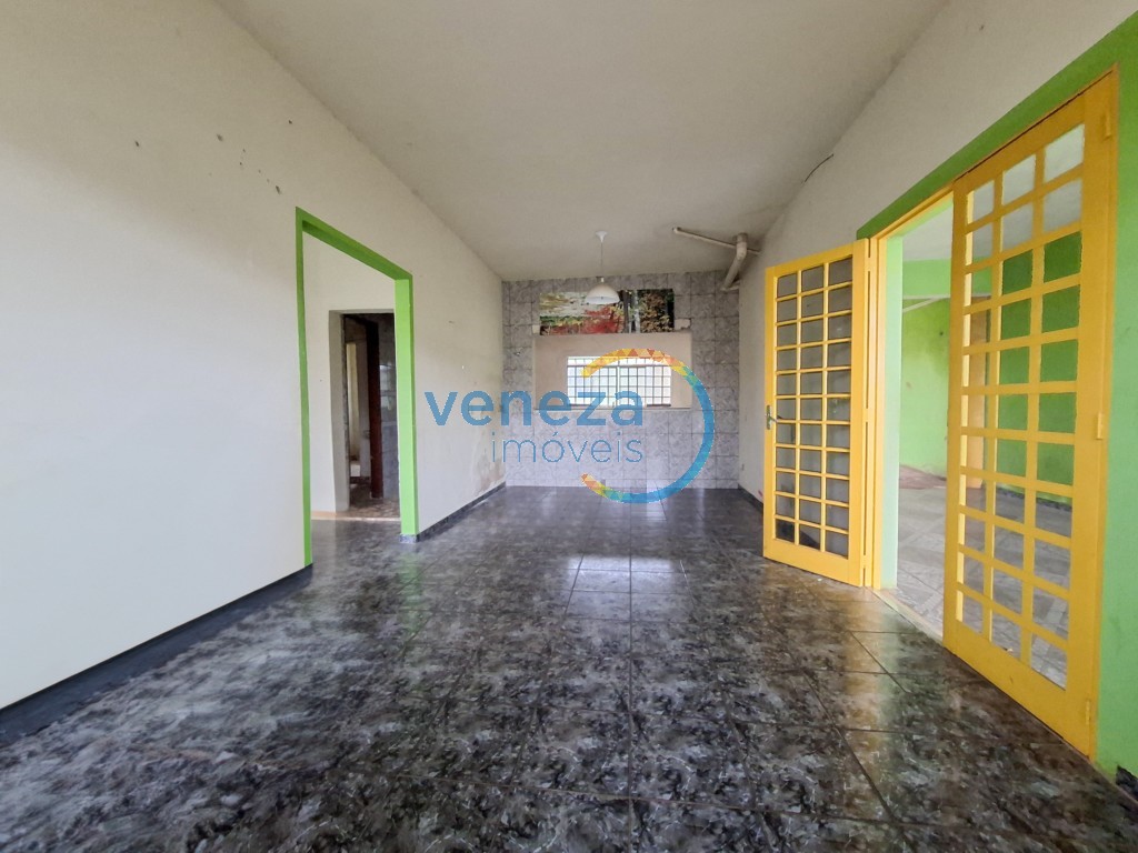 Casa Residencial para venda no Conjunto Cafe em Londrina com 320,47m² por R$ 430.000,00