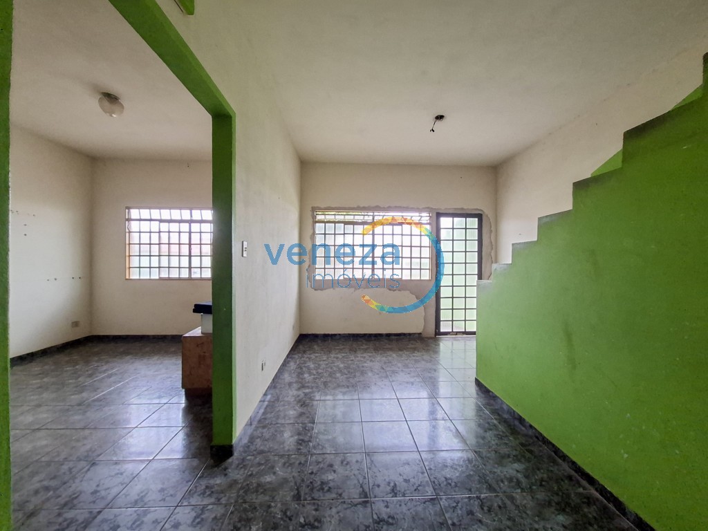 Casa Residencial à venda no bairro Conjunto Cafe de Londrina com 290.7m<sup>2</sup> útil, 3 quartos, 1 vaga de garagem