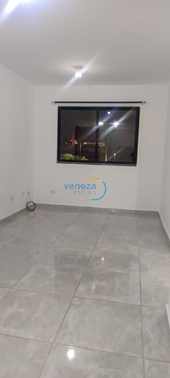 Apartamento para locacao no Semiramis Barros Braga em Londrina com 55m² por R$ 937,50