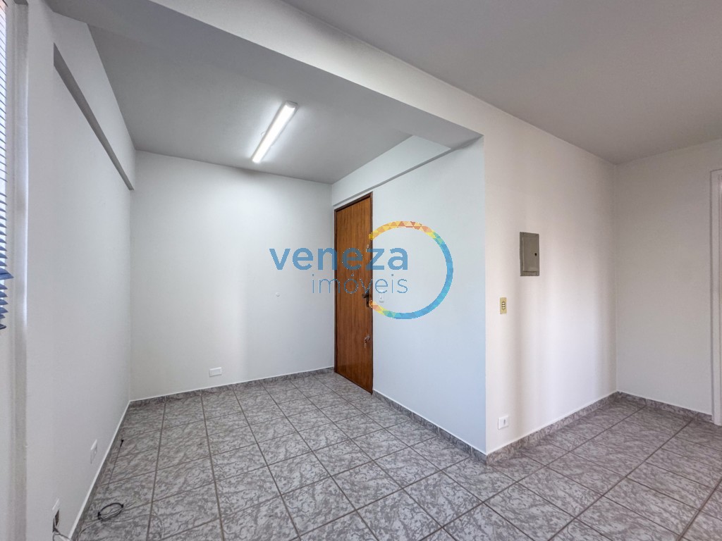 Sala à venda no bairro Centro de Londrina com 49.79m<sup>2</sup> útil