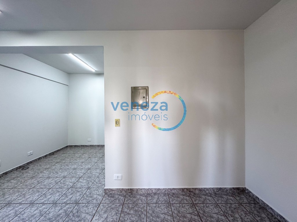 Sala à venda no bairro Centro de Londrina com 49.79m<sup>2</sup> útil