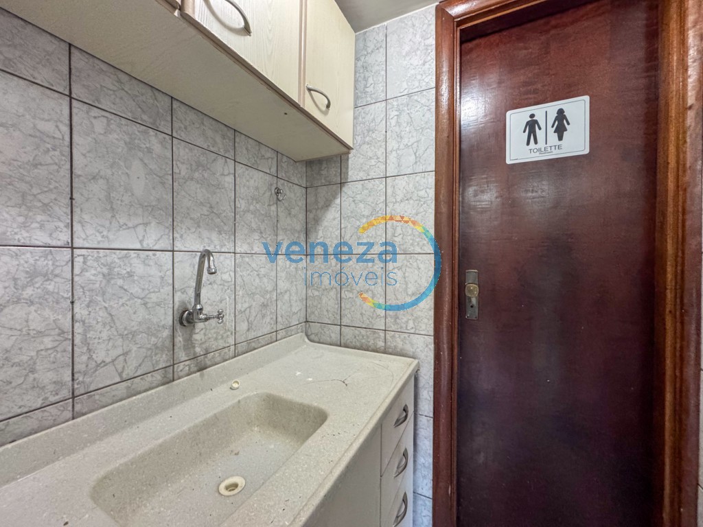 Sala à venda no bairro Centro de Londrina com 49.79m<sup>2</sup> útil