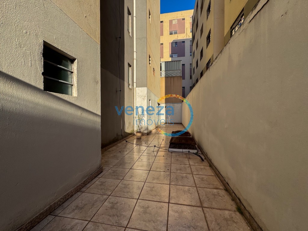 Sala à venda no bairro Centro de Londrina com 49.79m<sup>2</sup> útil