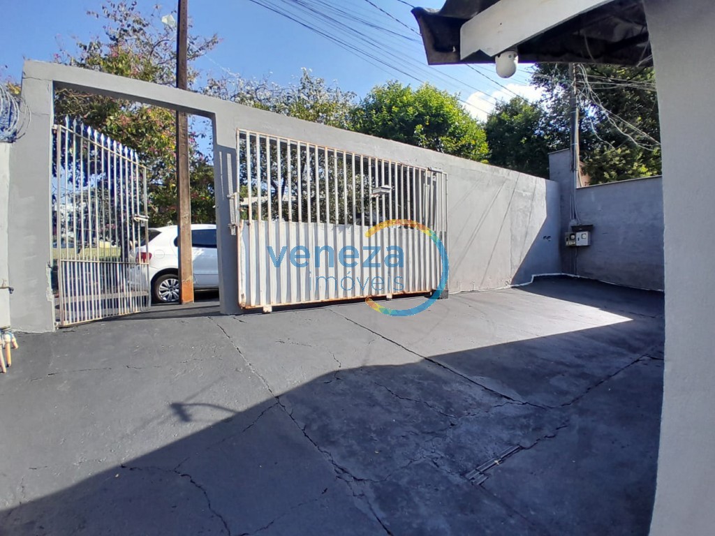 Casa Residencial à venda no bairro Professora Hilda Mandarino de Londrina com 70m<sup>2</sup> útil, 3 quartos