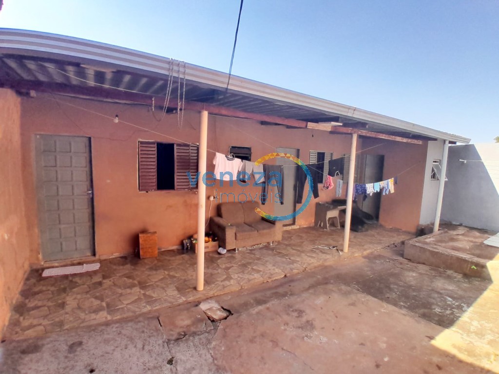 Casa Residencial à venda no bairro Professora Hilda Mandarino de Londrina com 70m<sup>2</sup> útil, 3 quartos