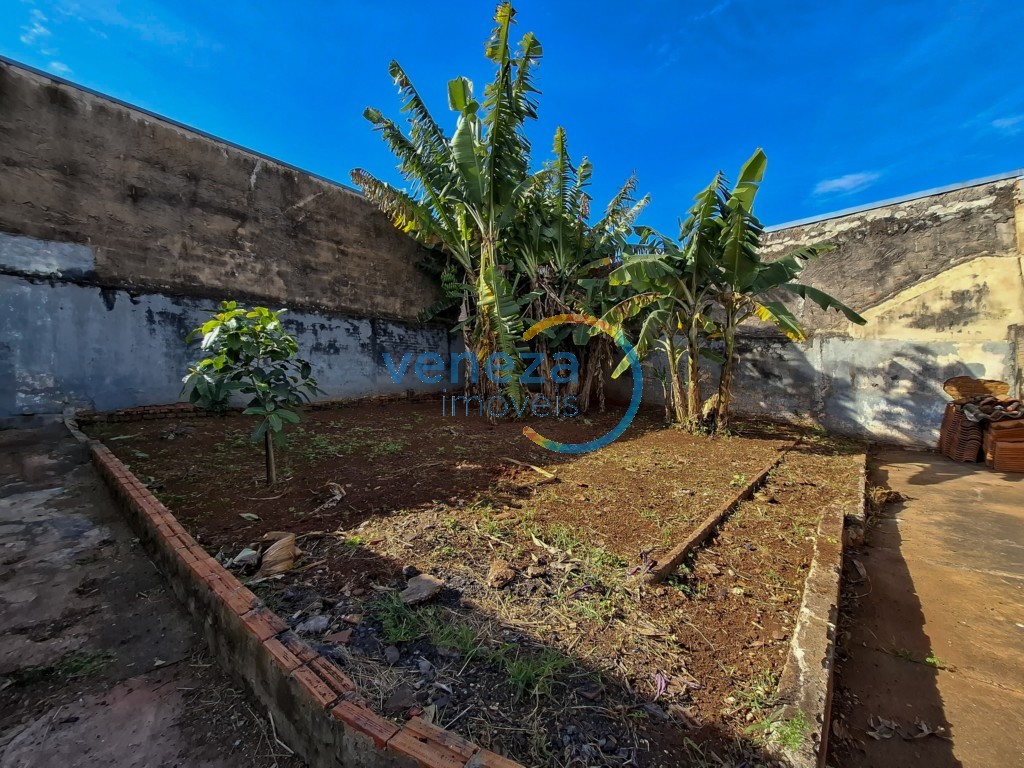 Casa Residencial à venda no bairro Recreio de Londrina com 51m<sup>2</sup> útil, 2 quartos, 1 vaga de garagem