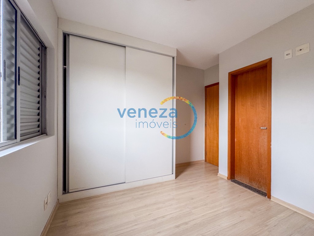 Apartamento à venda no bairro Centro de Londrina com 80m<sup>2</sup> útil, 3 quartos, 2 vagas de garagem