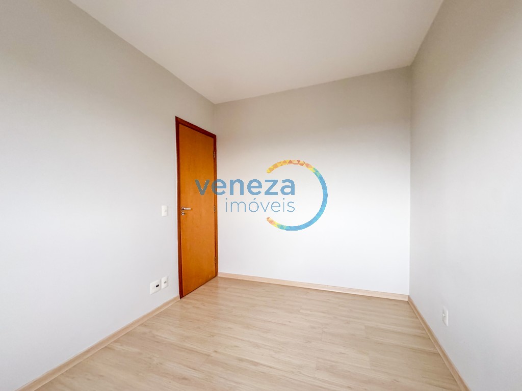 Apartamento à venda no bairro Centro de Londrina com 80m<sup>2</sup> útil, 3 quartos, 2 vagas de garagem