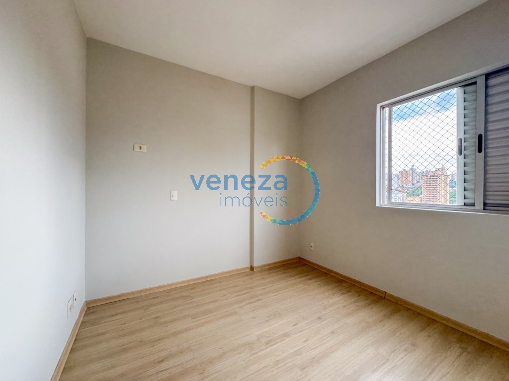 Apartamento à venda no bairro Centro de Londrina com 80m<sup>2</sup> útil, 3 quartos, 2 vagas de garagem