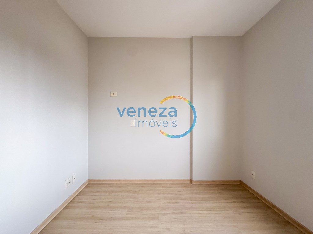 Apartamento à venda no bairro Centro de Londrina com 80m<sup>2</sup> útil, 3 quartos, 2 vagas de garagem
