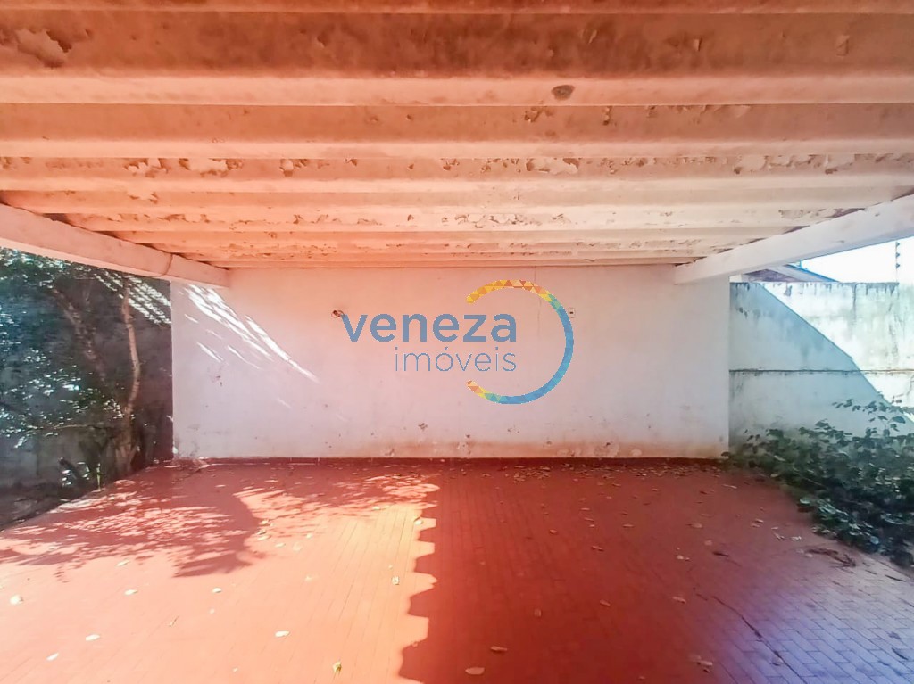 Casa Residencial à venda no bairro Albatroz de Londrina com 110m<sup>2</sup> útil, 3 quartos, 1 vaga de garagem