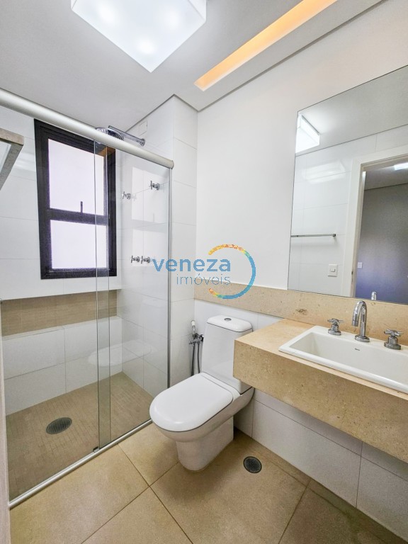 Apartamento à venda no bairro Gleba Palhano de Londrina com 186m<sup>2</sup> útil, 3 quartos, 2 vagas de garagem