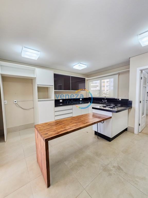 Apartamento à venda no bairro Gleba Palhano de Londrina com 186m<sup>2</sup> útil, 3 quartos, 2 vagas de garagem