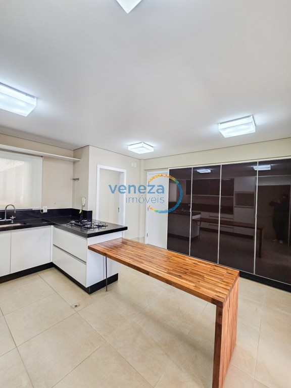 Apartamento à venda no bairro Gleba Palhano de Londrina com 186m<sup>2</sup> útil, 3 quartos, 2 vagas de garagem