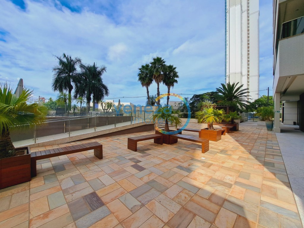 Apartamento à venda no bairro Gleba Palhano de Londrina com 186m<sup>2</sup> útil, 3 quartos, 2 vagas de garagem