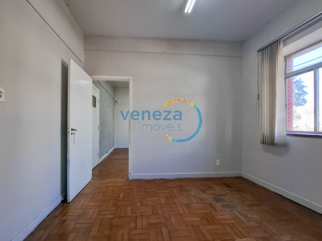 Sala para locacao no Centro em Londrina com 41,84m² por R$ 812,50