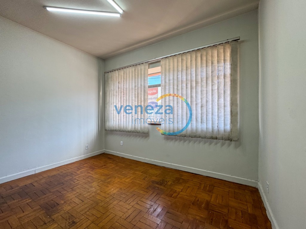 Sala para locação no bairro Centro de Londrina com 41.84m<sup>2</sup> útil - Foto 13