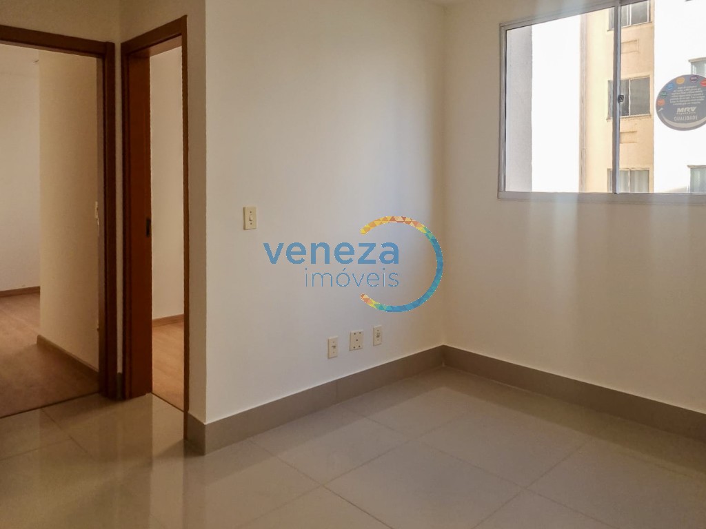 Apartamento para venda no Boulevard em Londrina com 52m² por R$ 179.000,00