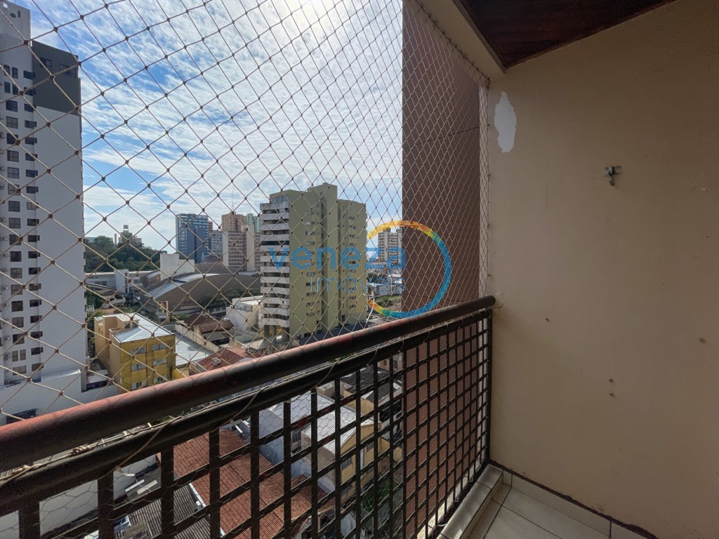 Apartamento para locacao no Centro em Londrina com 137,41m² por R$ 1.400,00
