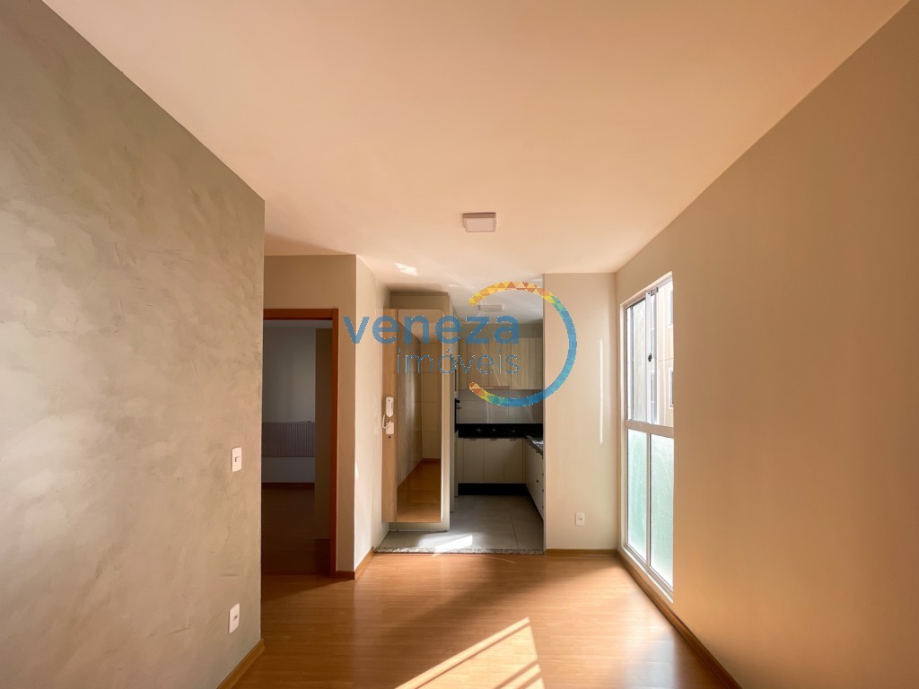 Apartamento para locacao no Acquaville em Londrina com 72m² por R$ 1.350,00