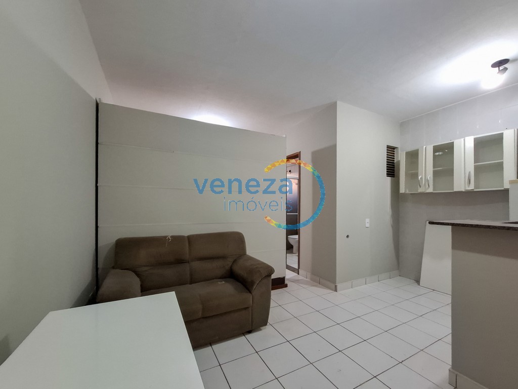 Apartamento para locacao no Cidade Universitaria em Londrina com 43,75m² por R$ 900,00