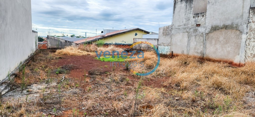 Terreno para venda no Michael Licha em Londrina com 261,22m² por R$ 180.000,00