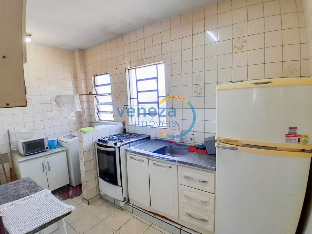 Apartamento à venda no bairro Leonor de Londrina com 44m<sup>2</sup> útil, 2 quartos, 1 vaga de garagem