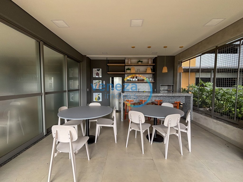 Apartamento para locação no bairro Gleba Palhano de Londrina com 51m<sup>2</sup> útil, 2 quartos, 1 vaga de garagem