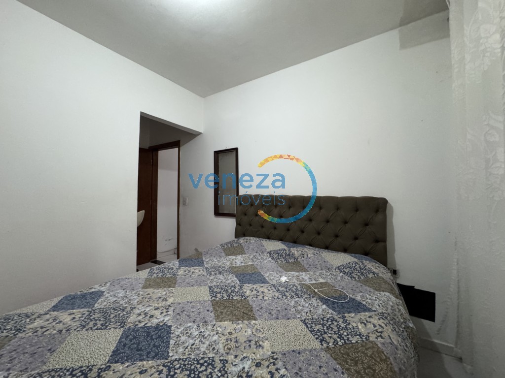 Casa Residencial à venda no bairro Jardim Bela Italia de Londrina com 88.32m<sup>2</sup> útil, 2 quartos, 1 vaga de garagem