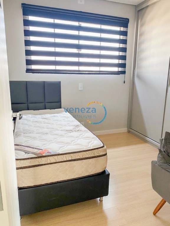 Casa Residencial à venda no bairro Lon Rita de Londrina com 226.8m<sup>2</sup> útil, 4 quartos, 5 vagas de garagem