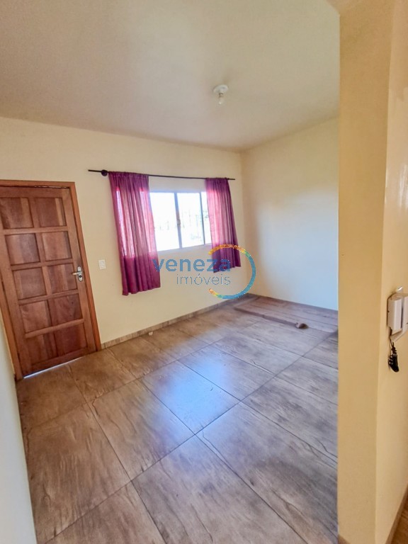 Casa Residencial à venda no bairro Colina Verde de Londrina com 164m<sup>2</sup> útil, 2 quartos, 4 vagas de garagem