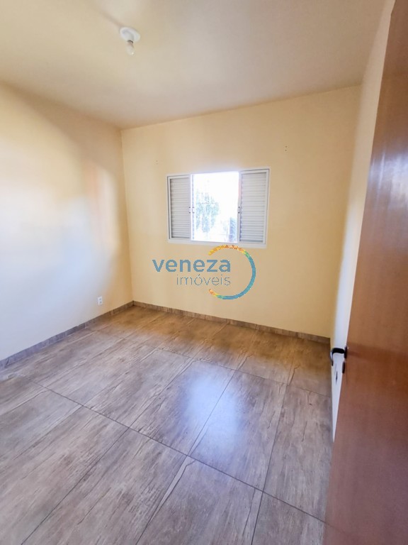 Casa Residencial à venda no bairro Colina Verde de Londrina com 164m<sup>2</sup> útil, 2 quartos, 4 vagas de garagem