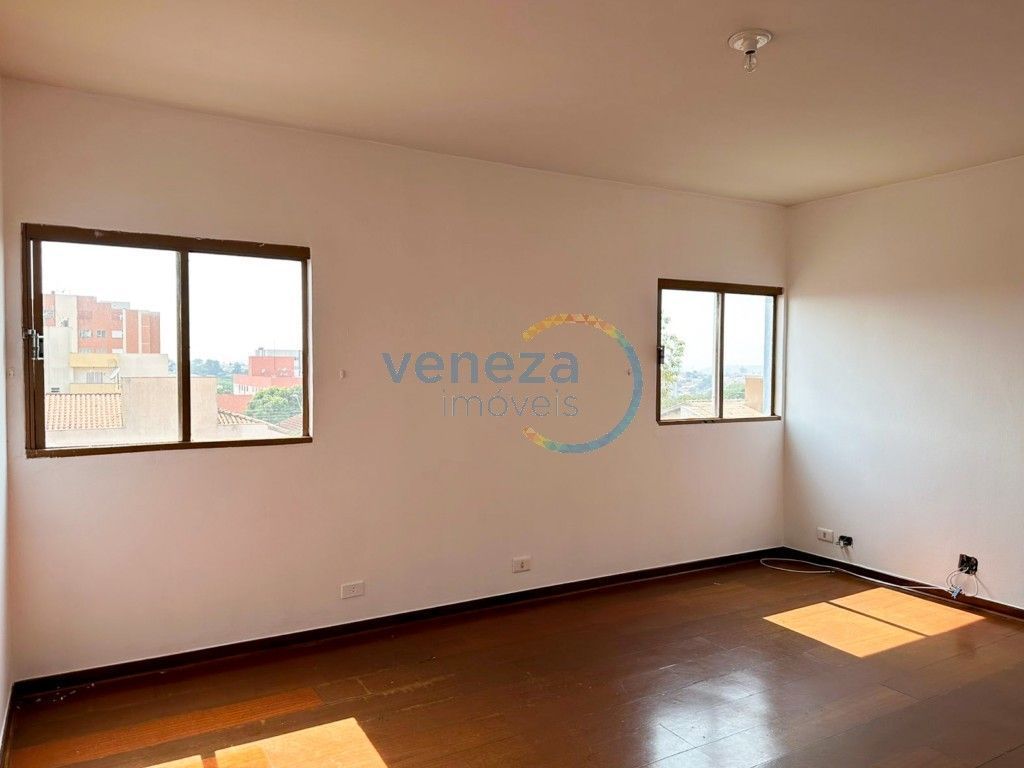 Apartamento para venda no Ipiranga em Londrina com 128,12m² por R$ 270.000,00