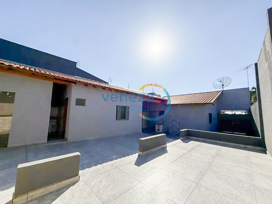 Casa Residencial à venda no bairro Sao Pedro de Londrina com 140m<sup>2</sup> útil, 3 quartos, 2 vagas de garagem
