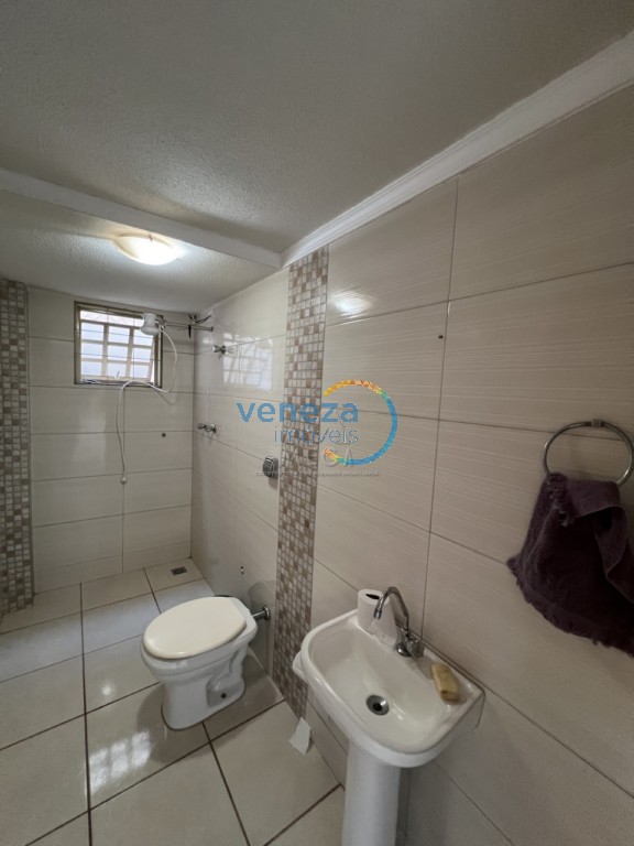 Casa Residencial à venda no bairro Jardim Antonio Semprebom de Ibipora com 214m<sup>2</sup> útil, 3 quartos, 2 vagas de garagem