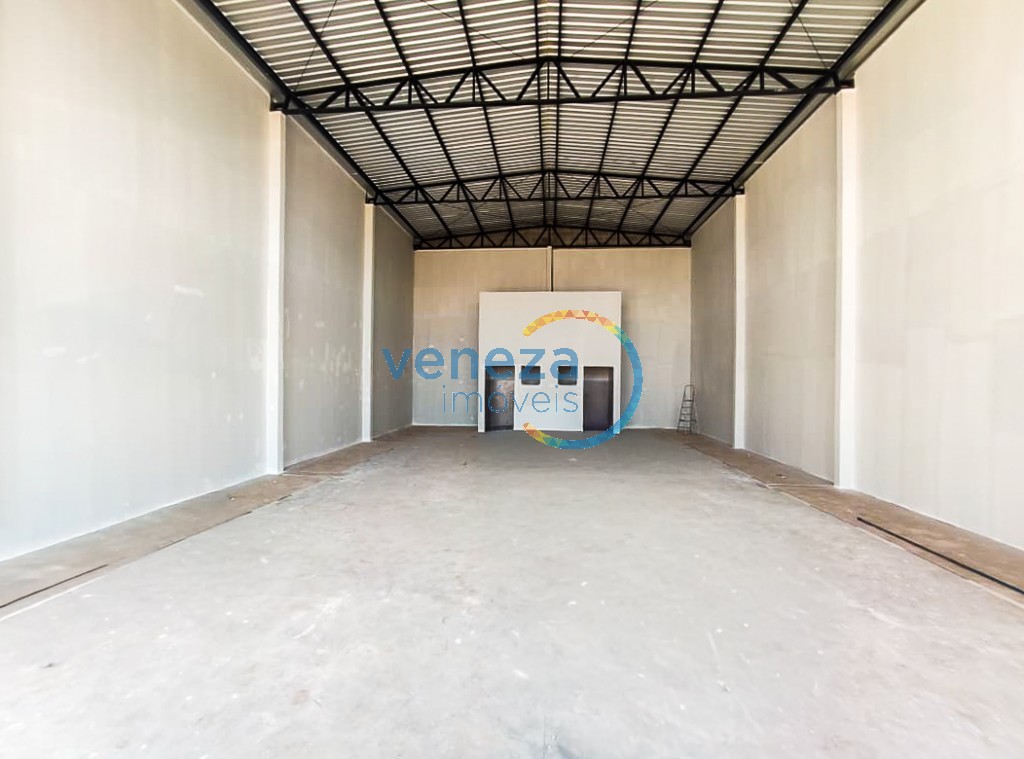 Barracão para locação no bairro Abussafe de Londrina com 176m<sup>2</sup> útil