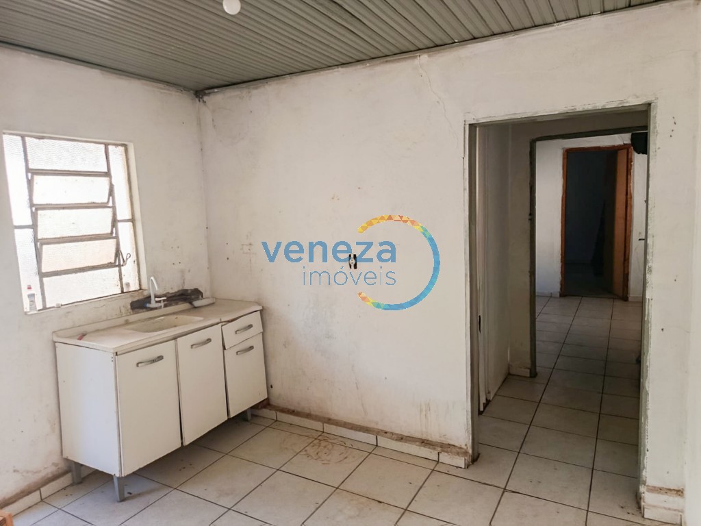 Terreno à venda no bairro Brasil de Londrina com 656.25m<sup>2</sup> total