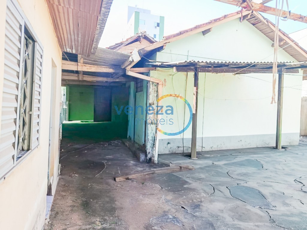 Terreno à venda no bairro Brasil de Londrina com 656.25m<sup>2</sup> total