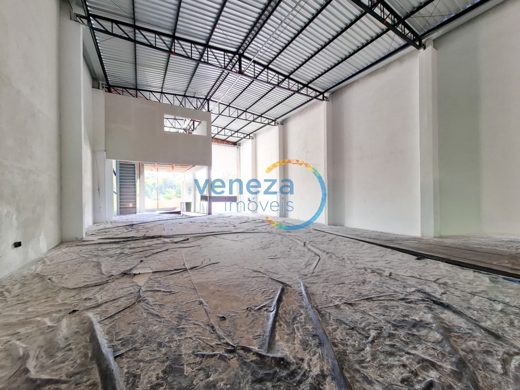 Salão-loja para locação no bairro Portal de Versalhes de Londrina com 245m<sup>2</sup> útil, 2 vagas de garagem