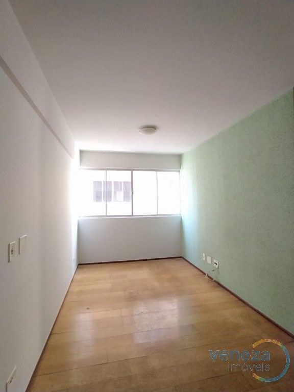 Apartamento para venda no Centro em Londrina com 105m² por R$ 280.000,00