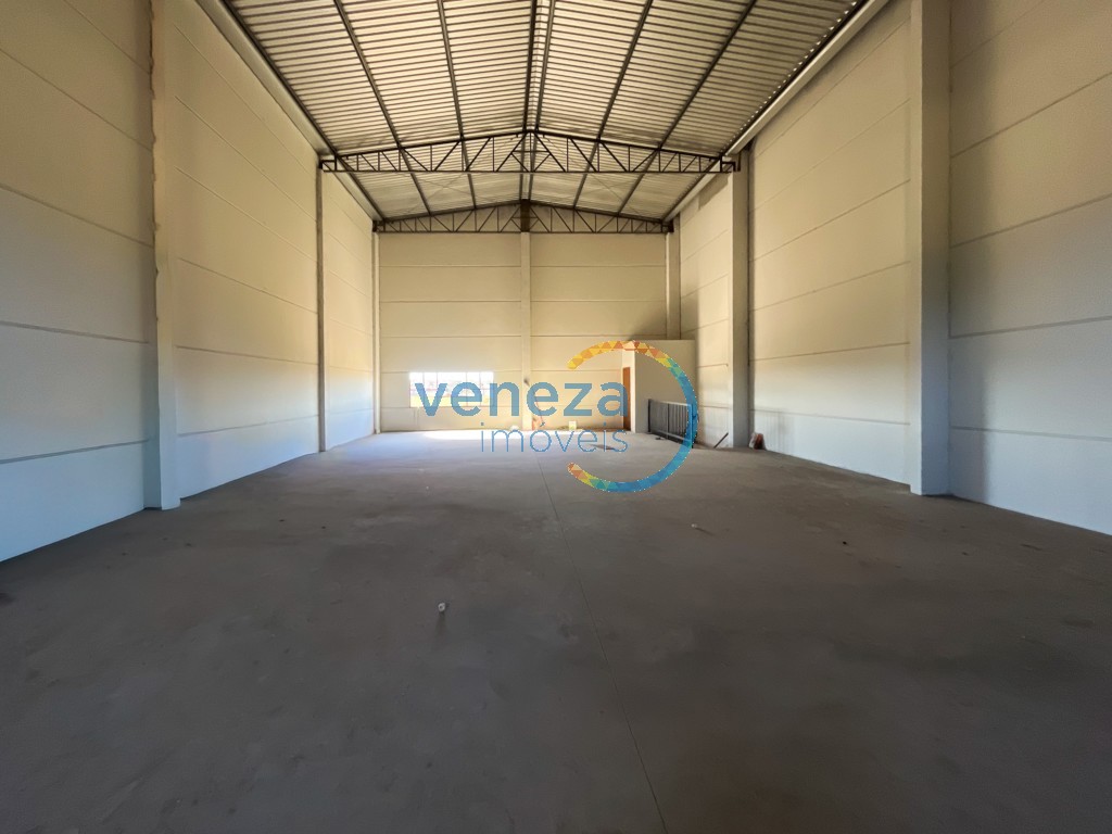 Barracão para locação no bairro Portal de Versalhes de Londrina com 328.3m<sup>2</sup> útil