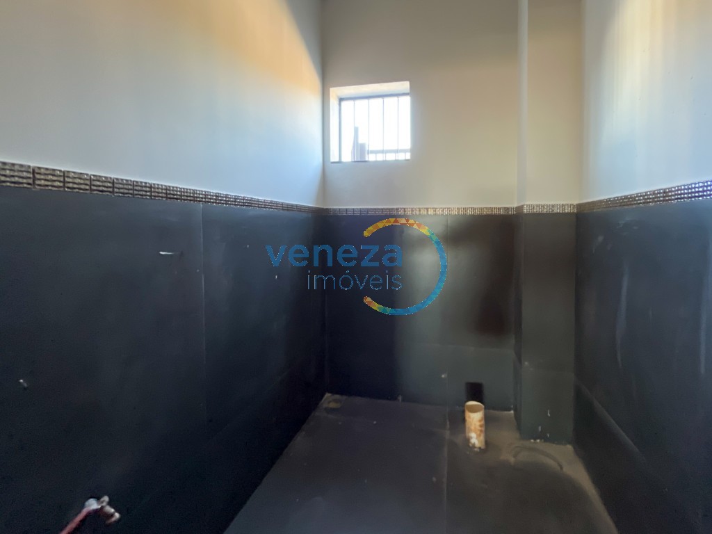 Barracão para locação no bairro Portal de Versalhes de Londrina com 328.3m<sup>2</sup> útil