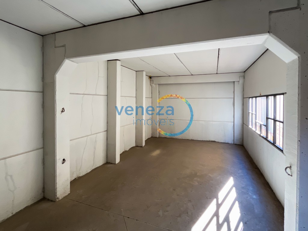 Barracão para locação no bairro Portal de Versalhes de Londrina com 328.3m<sup>2</sup> útil